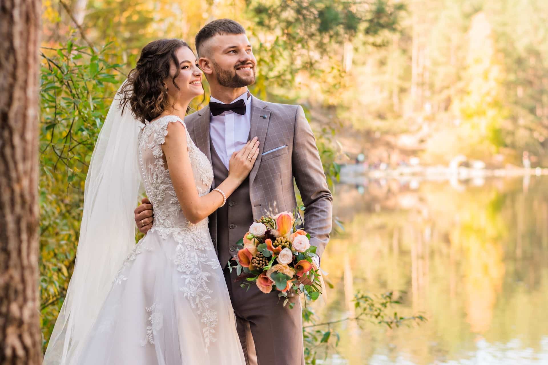 How to Handle Common Wedding Day Mishaps and Emergencies