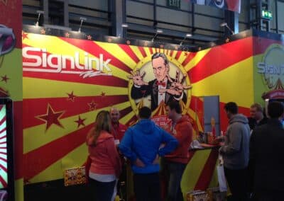Trade show magic stand