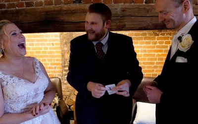 Chris – Award-Winning Close-Up Magician