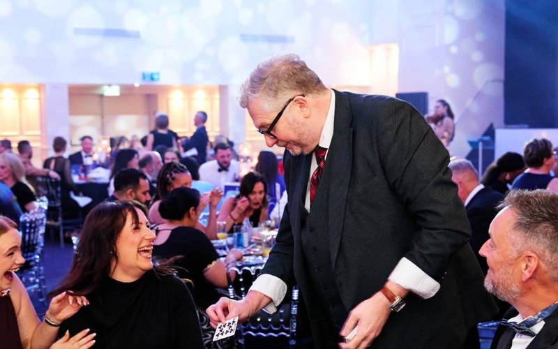Banter Magic - West Midlands Funny Close-Up Magician